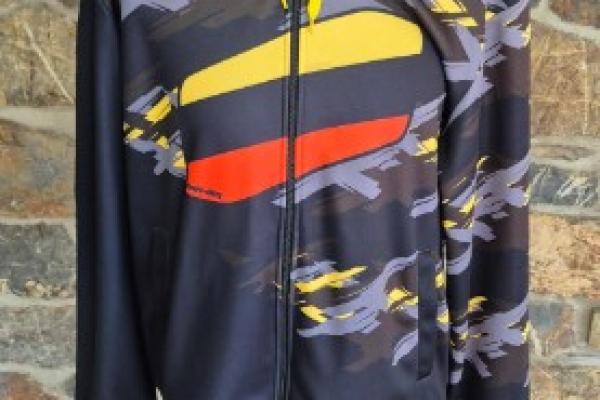 DESTOCKAGE: Pull a capuchon -40%