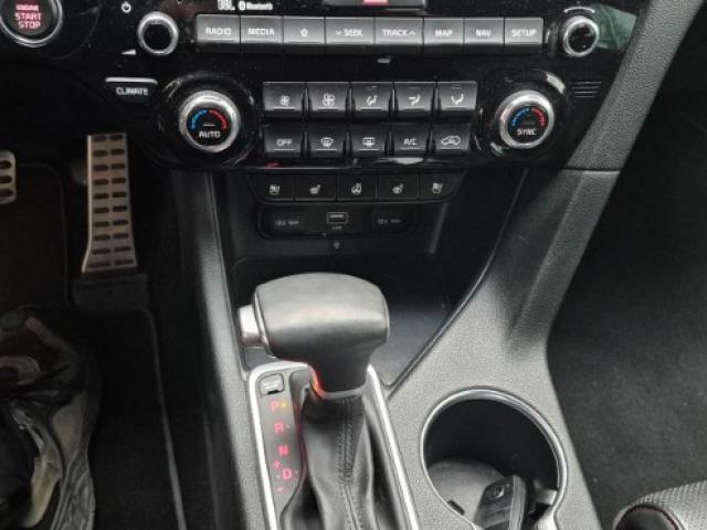 SUPERBE KIA SPORTAGE 1.6 GT-LINE 4X4 SIEGES CUIR JANTES 19 POUCES