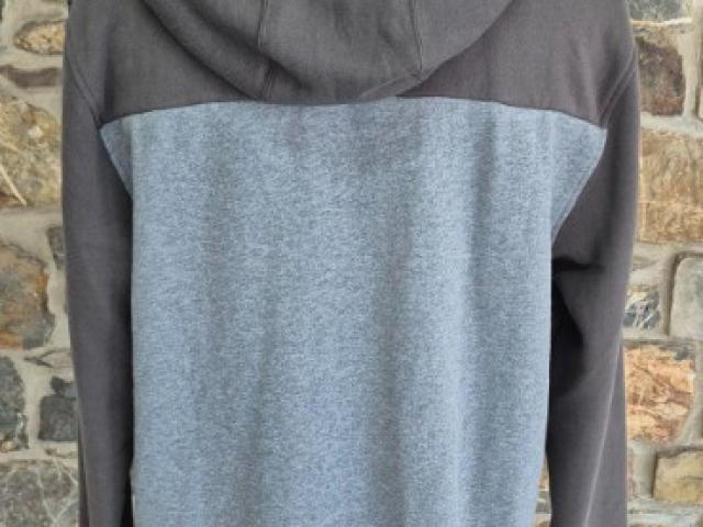 Vêtement CAN-AM : Sweat à capuche. DESTOCKAGE