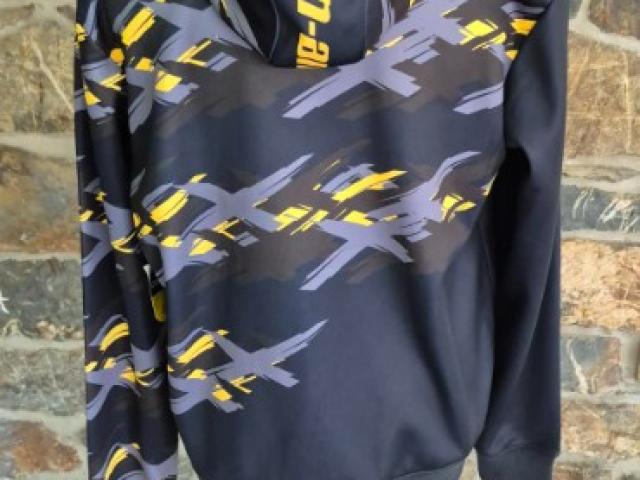 DESTOCKAGE: Pull a capuchon -40%