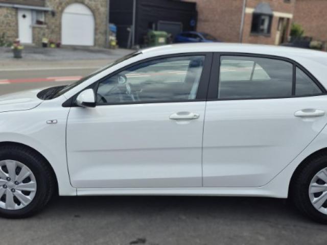 Superbe occasion Kia Rio 1.2 Pure de 2022 