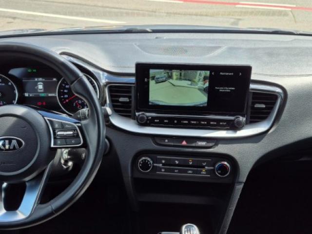 JOLIE Kia XCEED CD3 1.6 CRDI MHEV MORE 2021 DIESEL GARANTIE 68 mois