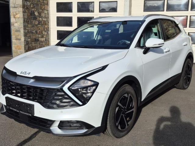 Kia Sportage 2024 – Faible km, attache-remorque et garantie 68 mois 