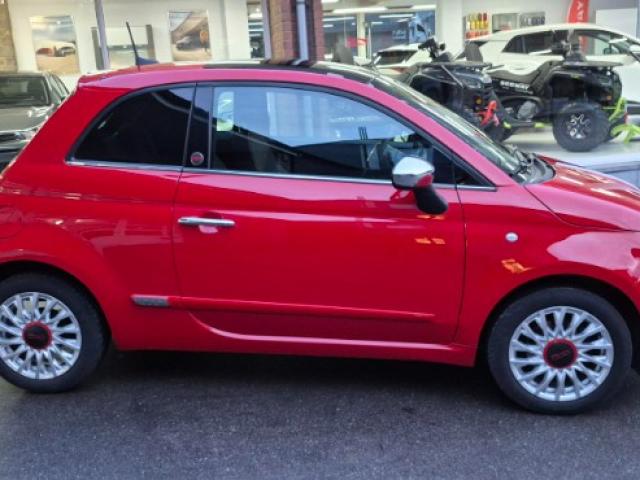 Fiat 500 1.0 Hybrid MHEV RED – Style italien, faible kilométrage, garantie 1 an 